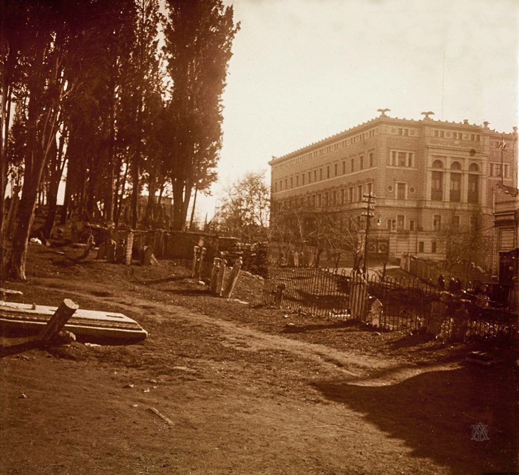 Ayaspaşa Mezarlığı